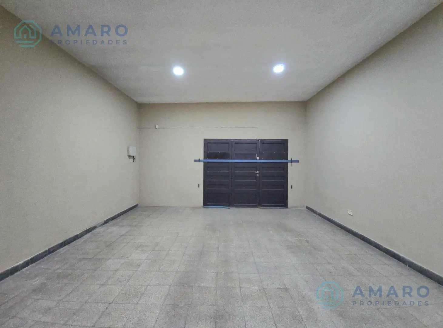VENTA · CASA · 3 DORMITORIOS · QUINCHO · 2 COCHERAS · AZCUENAGA 5