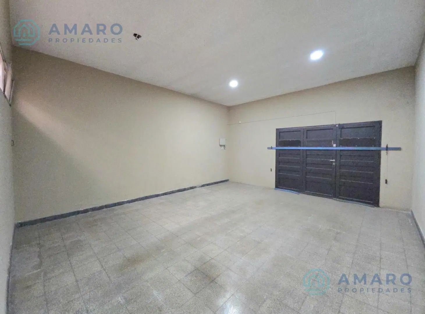 VENTA · CASA · 3 DORMITORIOS · QUINCHO · 2 COCHERAS · AZCUENAGA 4