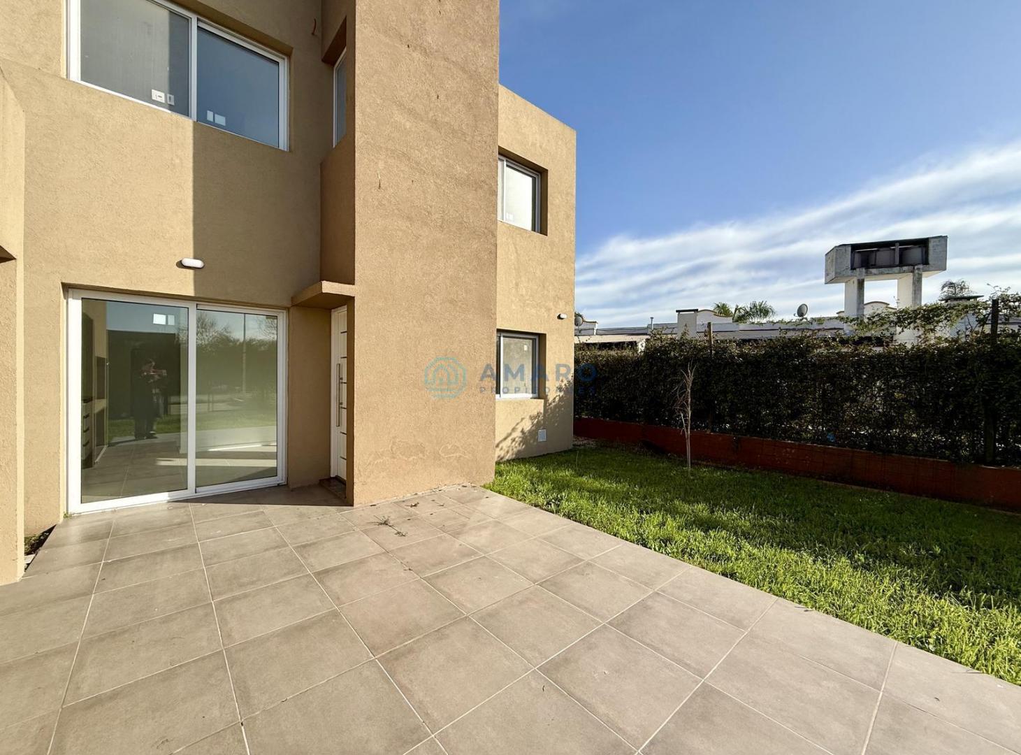 Foto de VENTA · DUPLEX · DOS DORMITORIOS · JARDÍN · PARRILLERO · TIERRA DE, imagen 2