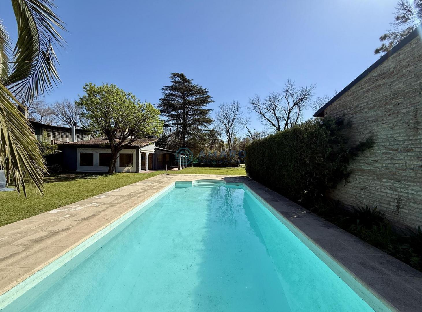Foto de VENTA · CASA · DOS DORMITORIOS · GALERIA · QUINCHO · AMPLIO JARDÍN ·, imagen 5