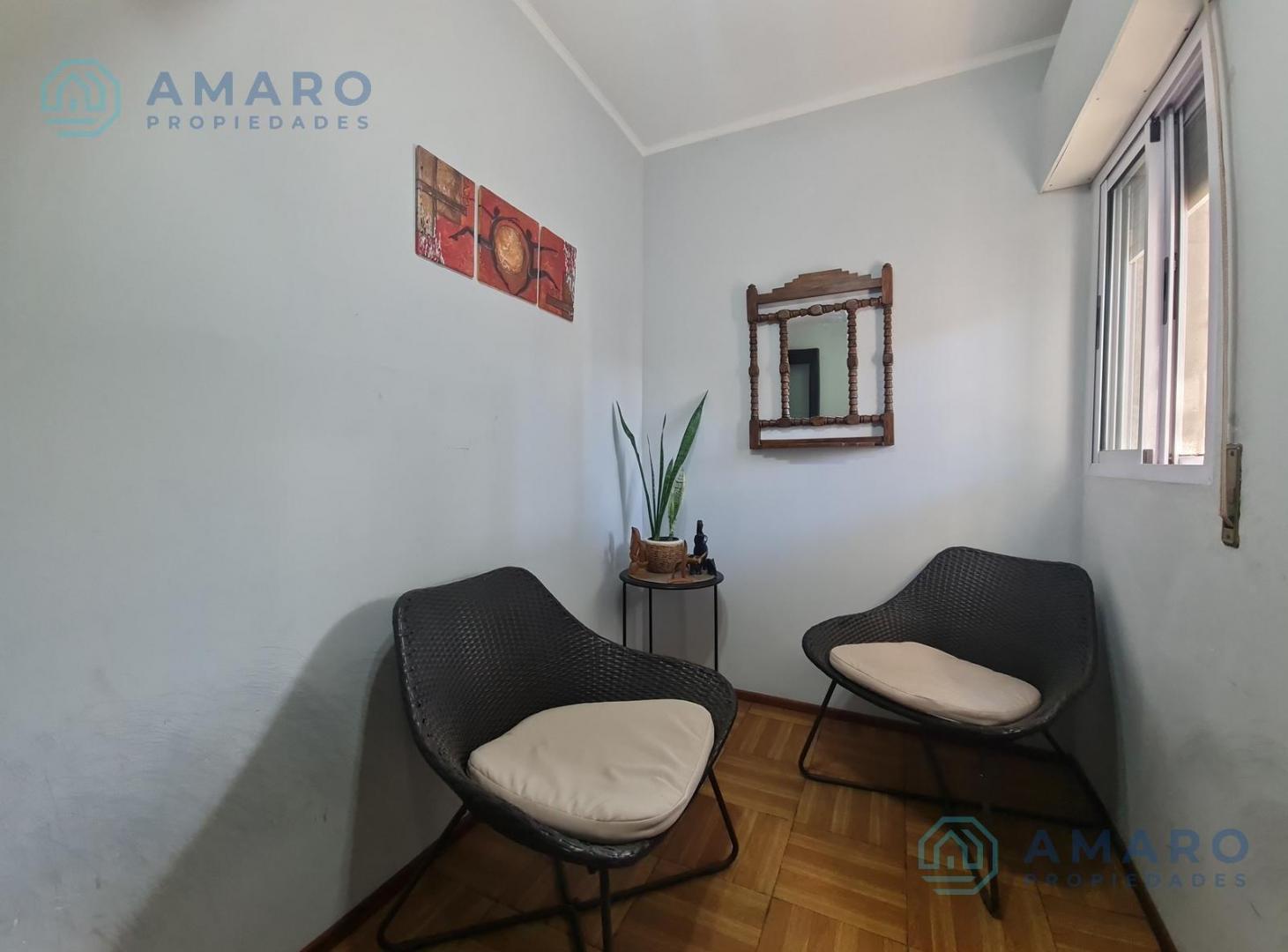 Foto de VENTA · CASA · 3 DORMITORIOS · COCHERA · PATIO · QUINCHO, imagen 3