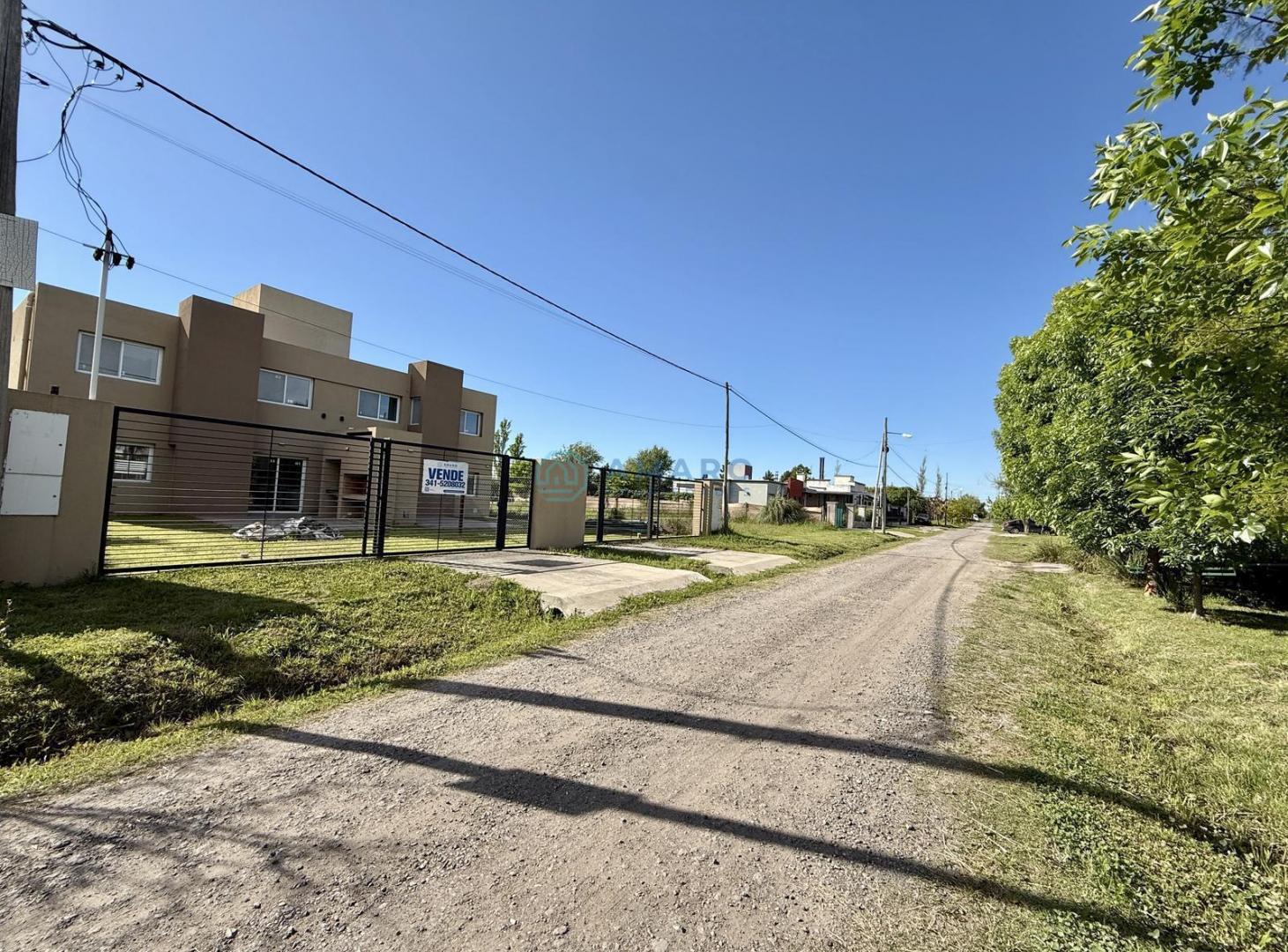 Foto de VENTA · DUPLEX · DOS DORMITORIOS · JARDÍN · PARRILLERO · TIERRA DE, imagen 2