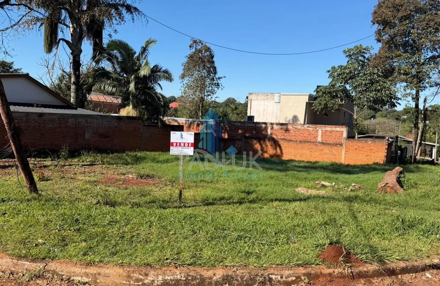 TERRENO EN ESQUINA EXCELENTE CIRCULACION 3