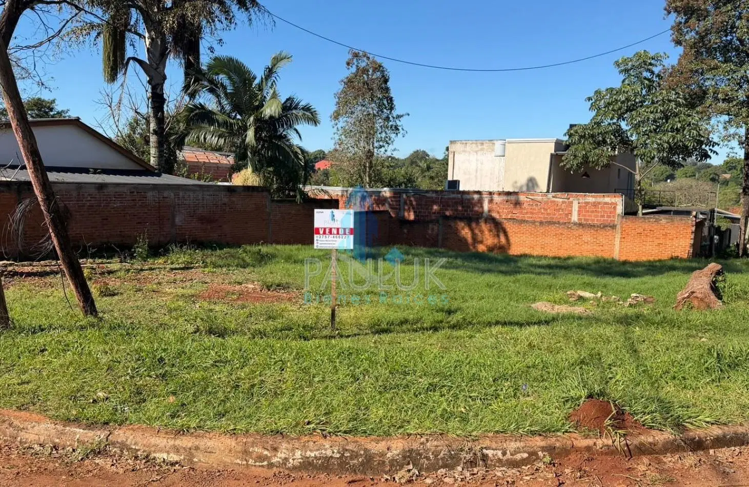 TERRENO EN ESQUINA EXCELENTE CIRCULACION 2