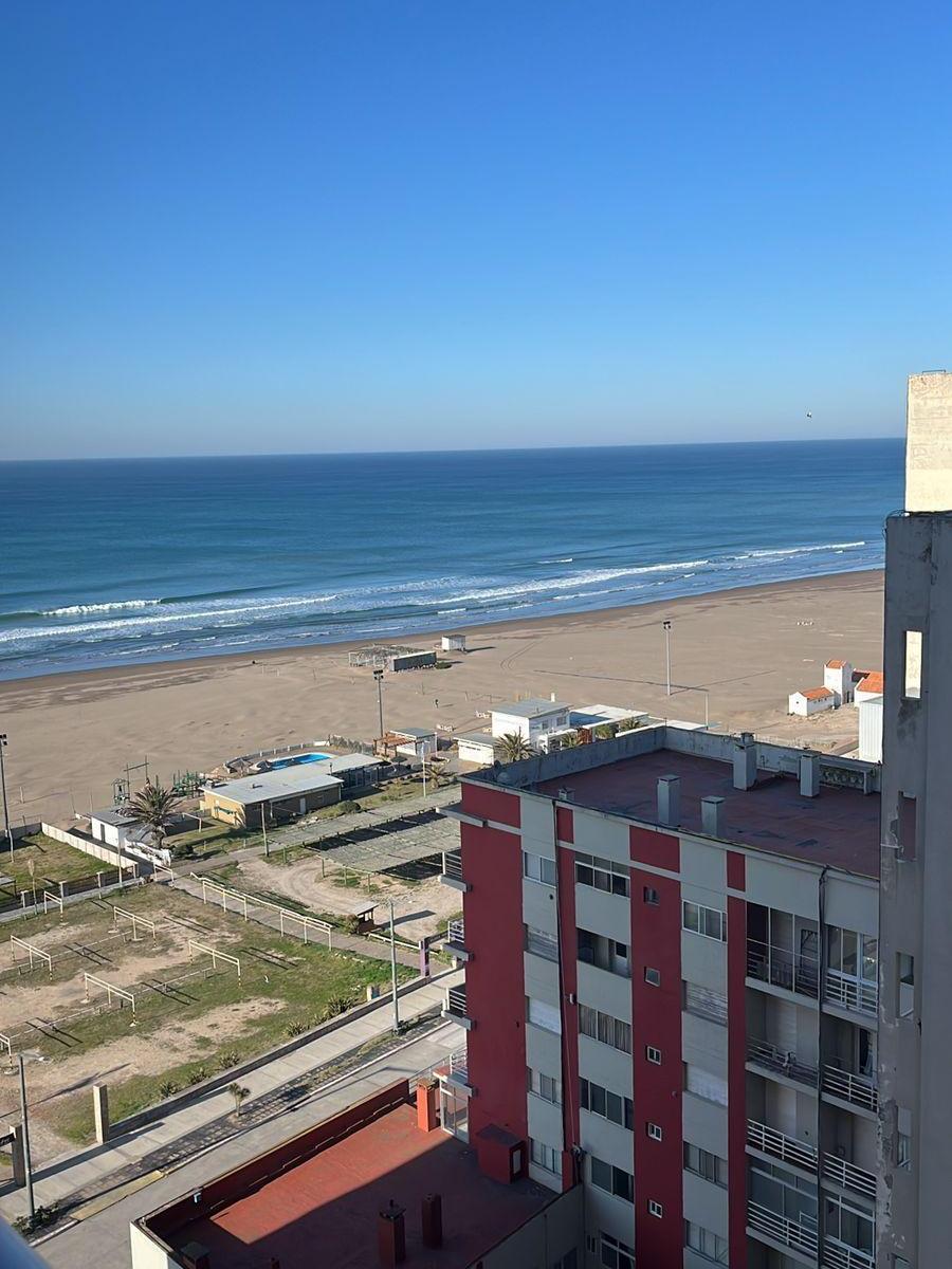 Monoambiente en Piso 15 con Increíble Vista Al Mar! 2