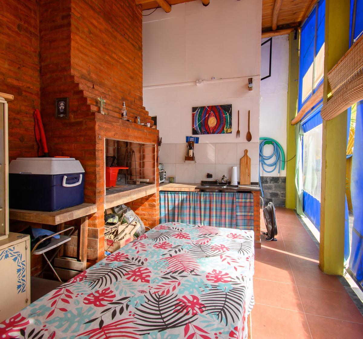 Foto de Casa Proxima a Av. Aristobulo Del Valle, imagen 4