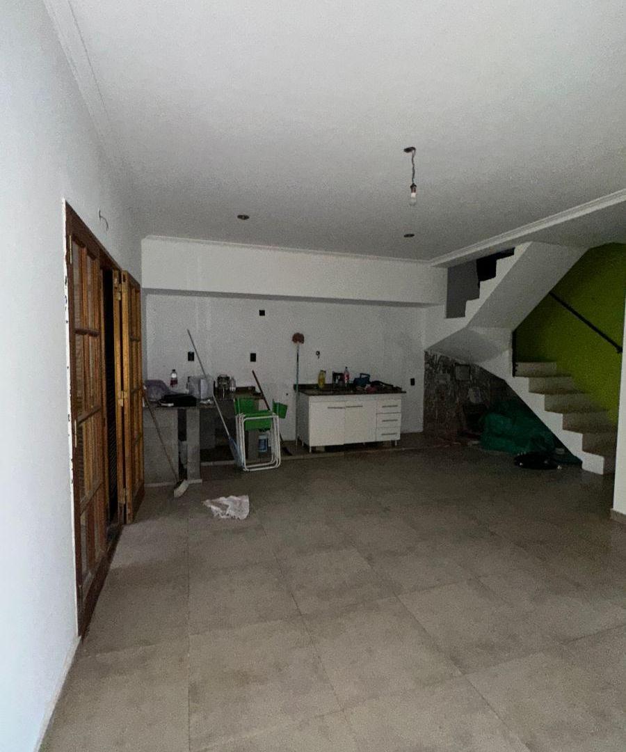 Foto de Casa 2 dormitorios con pileta, galería y cochera – Sauce Viejo, imagen 2