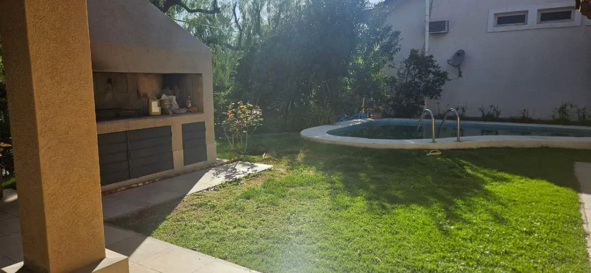 CASA EN VENTA BARRIO PRIVADO DALVIAN 5