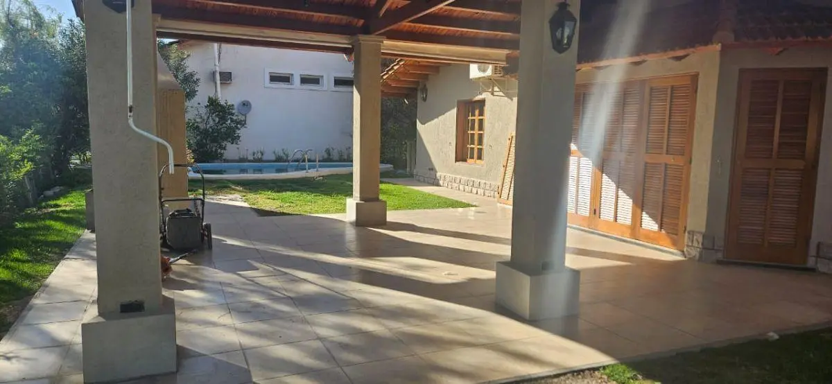 CASA EN VENTA BARRIO PRIVADO DALVIAN 4