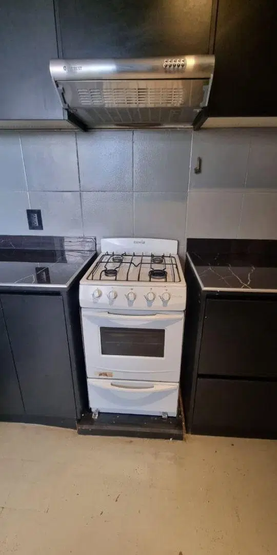 DEPARTAMENTO EN ALQUILER GALERIA KOLTON CALLE SAN AMRTIN Y BUENOS AIRES 4