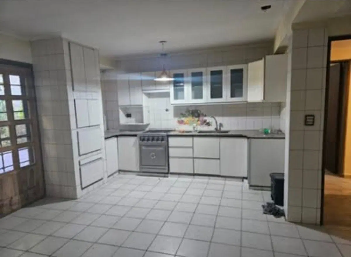 CASA EN ALQUILER EN CALLE LISANDRO MOYANO 2