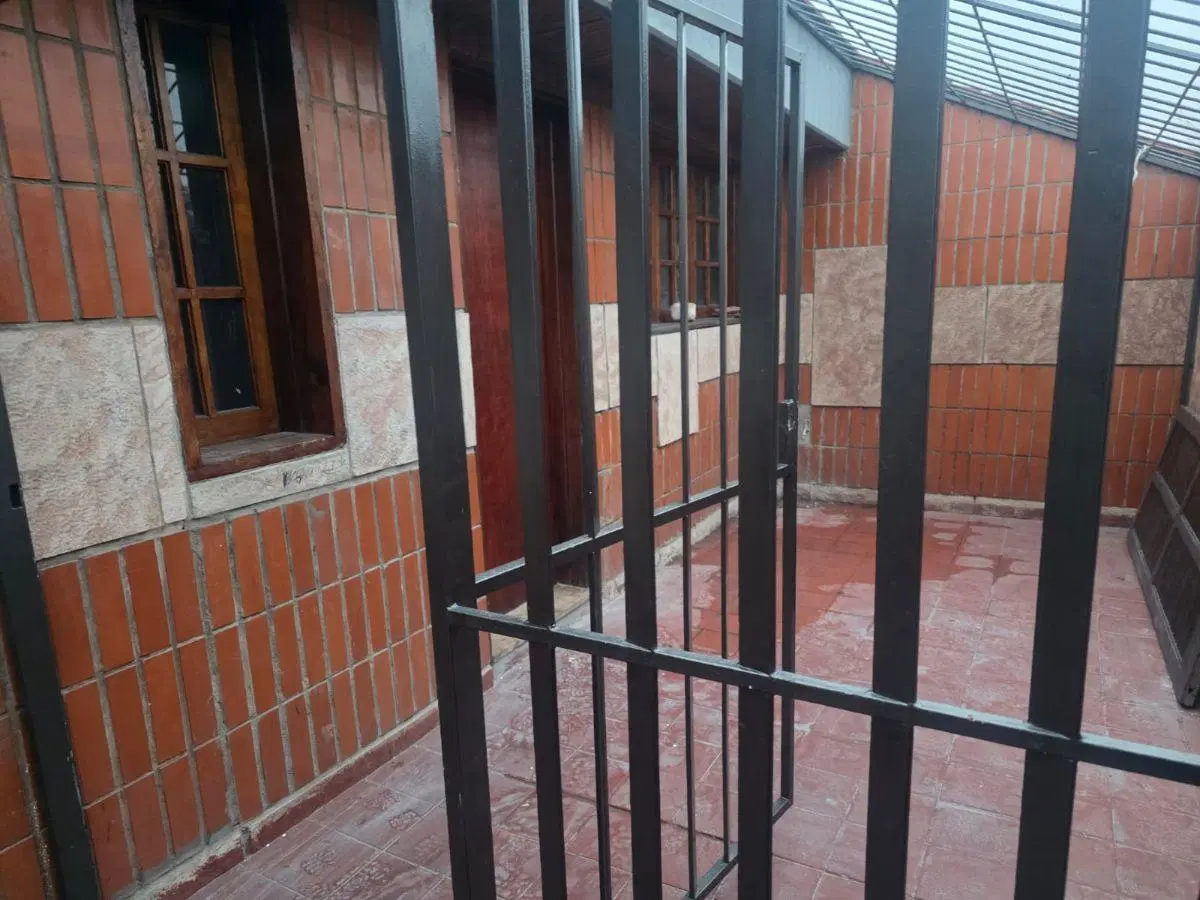 DEPARTAMENTO EN ALQUILER CALLE LISANDRO MOYANO LAS HERAS 3