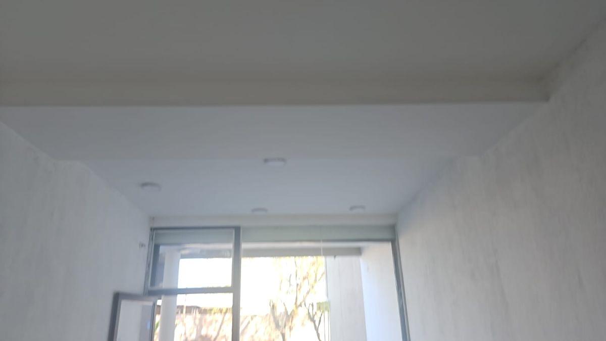 Foto de LOCAL COMERCIAL EN ALQUILER CALLE TAPON MOYANO GUAYMALLÉN, imagen 5
