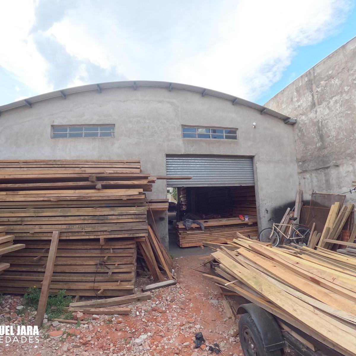 En Venta | Galpón en con Oficina y Baño. 3