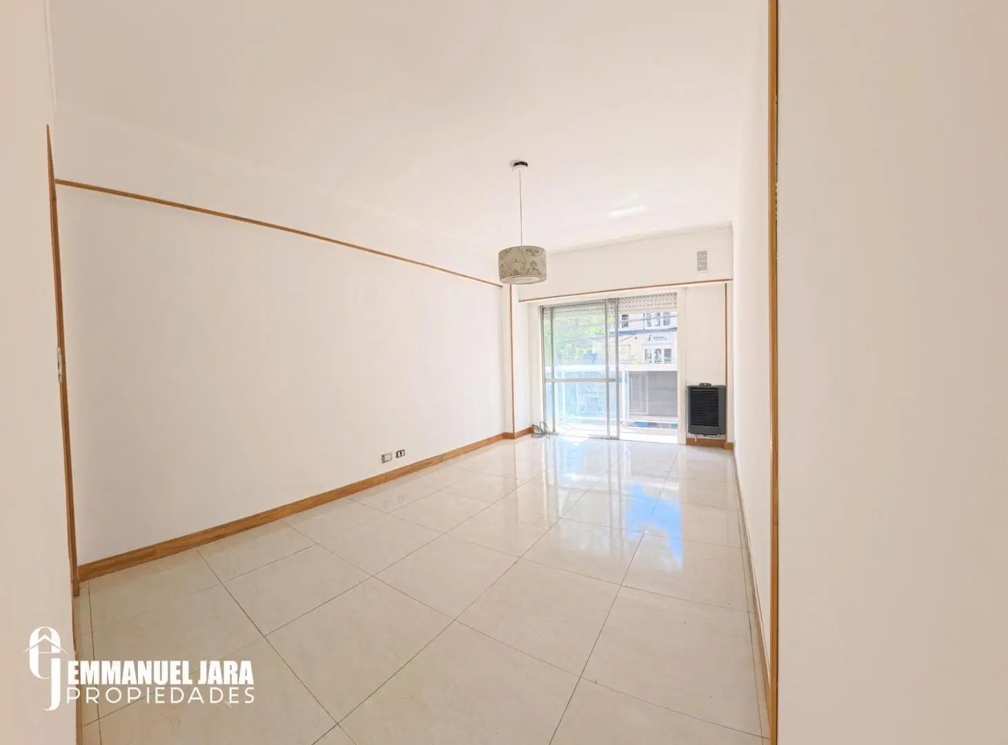 EN VENTA | DEPARTAMENTO 2 AMBIENTES C/ DEPENDENCIA, BALCÓN Y PATIO 1