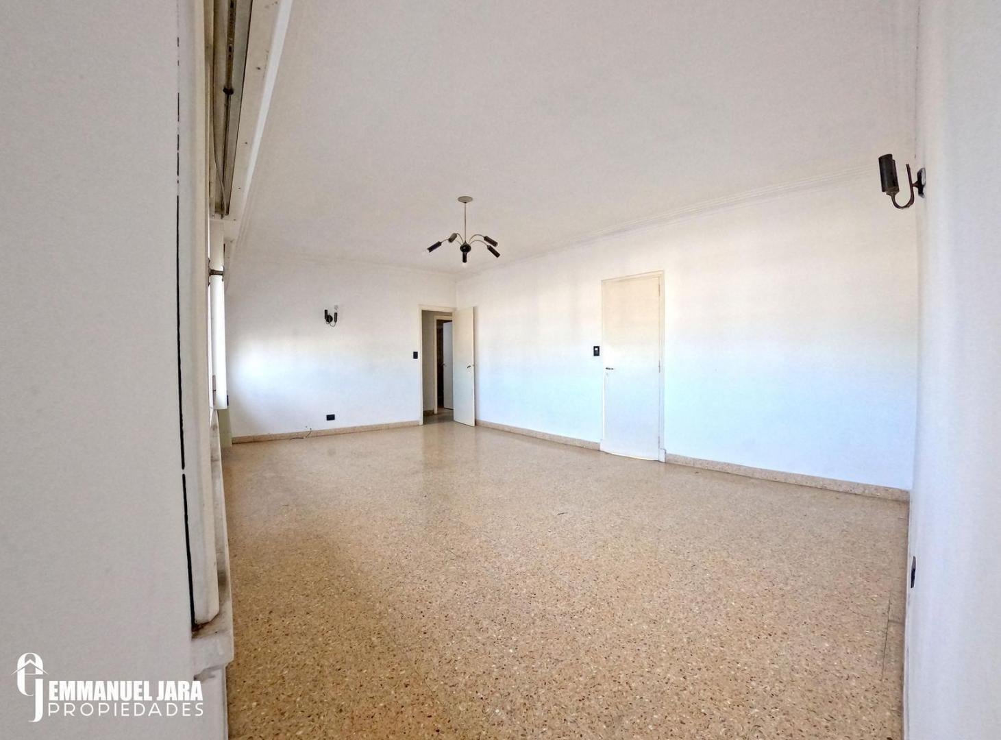 Foto de EN VENTA | PH 4 AMBIENTES A LA CALLE APTO CREDITO, imagen 5
