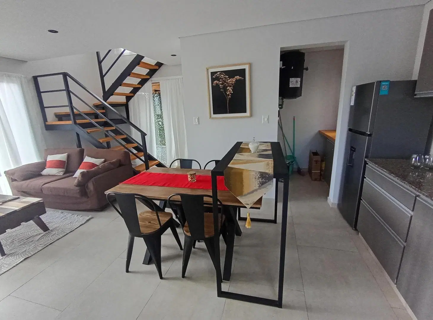 CASA/PH VENTA en DINA HUAPI 4
