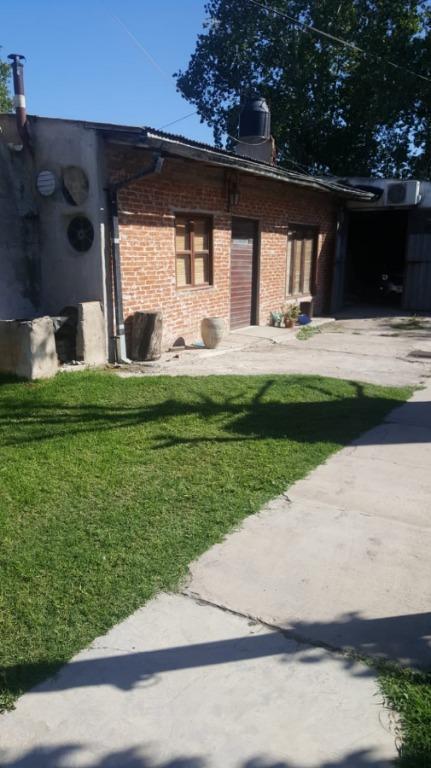 Casa 4 Amb + Quincho + Galpon/gje + Terreno Libre 4