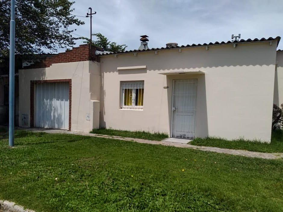 Foto de VENTA en block. Casa 3 AMB c/ patio y garaje + depto 2 AMB c/ patio, imagen 2