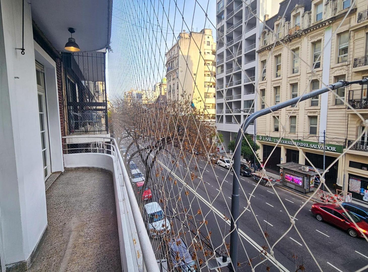 Foto de SEMIPISO 3 AMB a la Calle c/ Balcón corrido (C.A.B.A), imagen 2