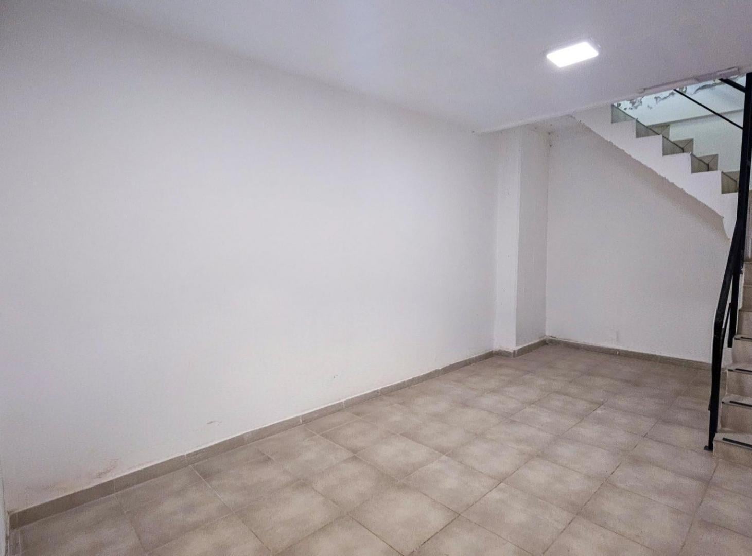 Foto de Alquiler 24 meses - Local a la calle en importante zona Comercial, imagen 5