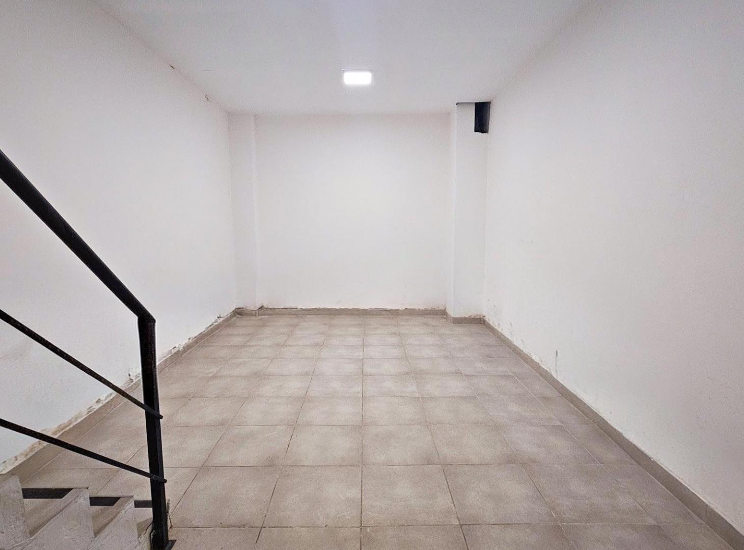 Foto de Venta - Local a la calle en importante zona Comercial, imagen 4