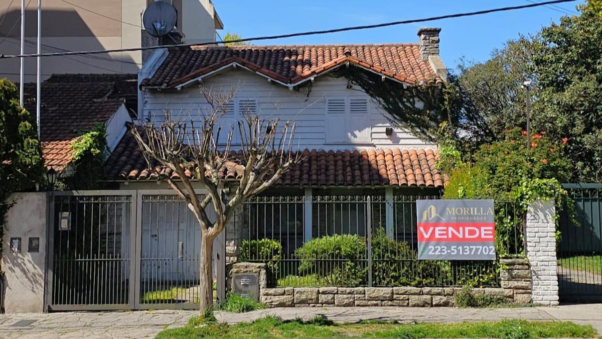 Foto de Chalet 4 AMB sobre Lote apto para desarrollar edificio, imagen 3