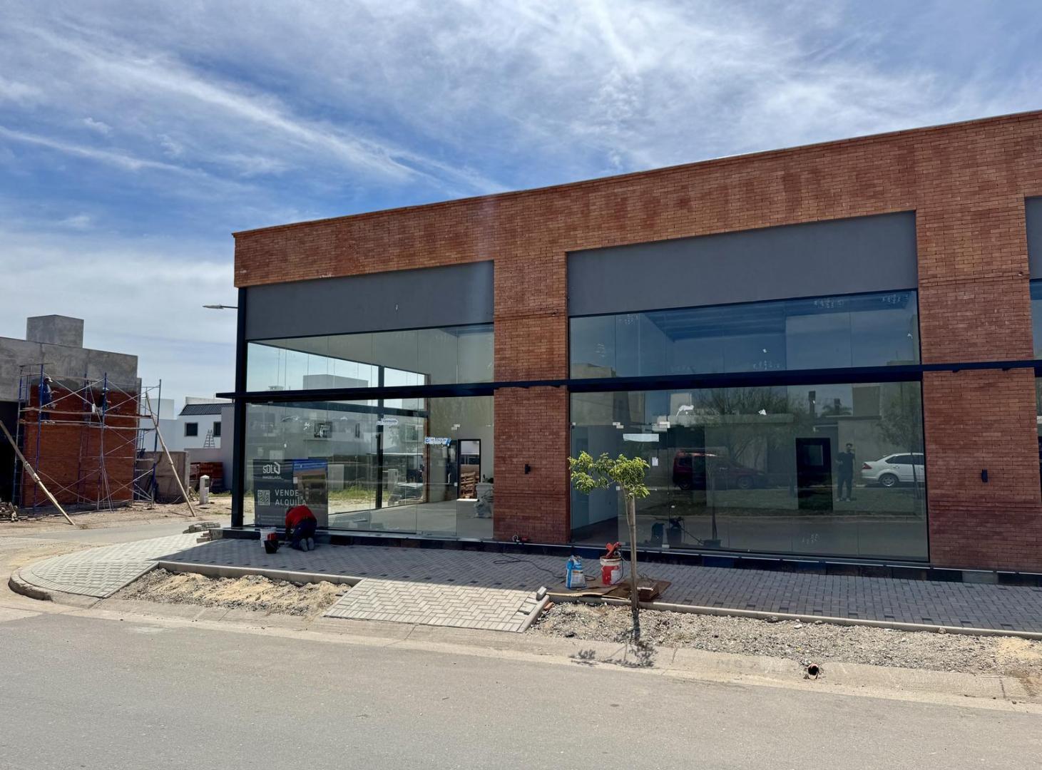 Local Comercial · Av. Principal · Docta Boulevard