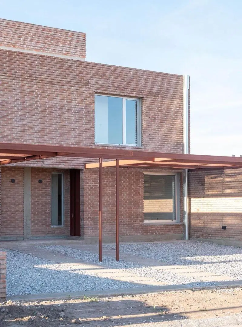 DUPLEX 3 DORM. Y 3 BAÑOS A ESTRENAR EN DOCTA 5