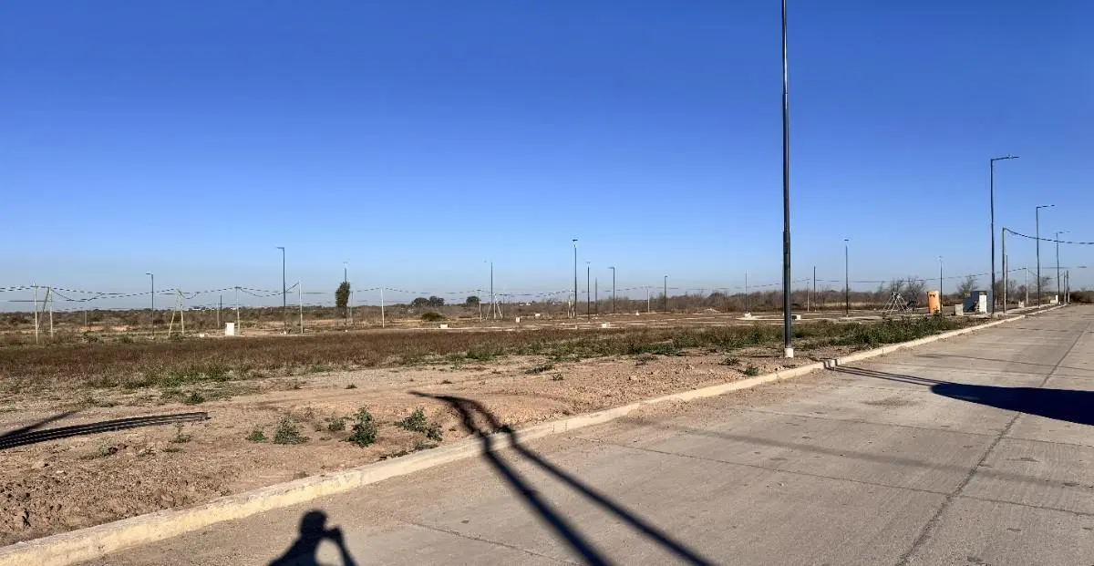 Terrenos contiguos - Apto Comercio - 1200 m2 2