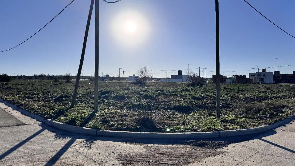 Terrenos contiguos - Apto Comercio - 1200 m2 5