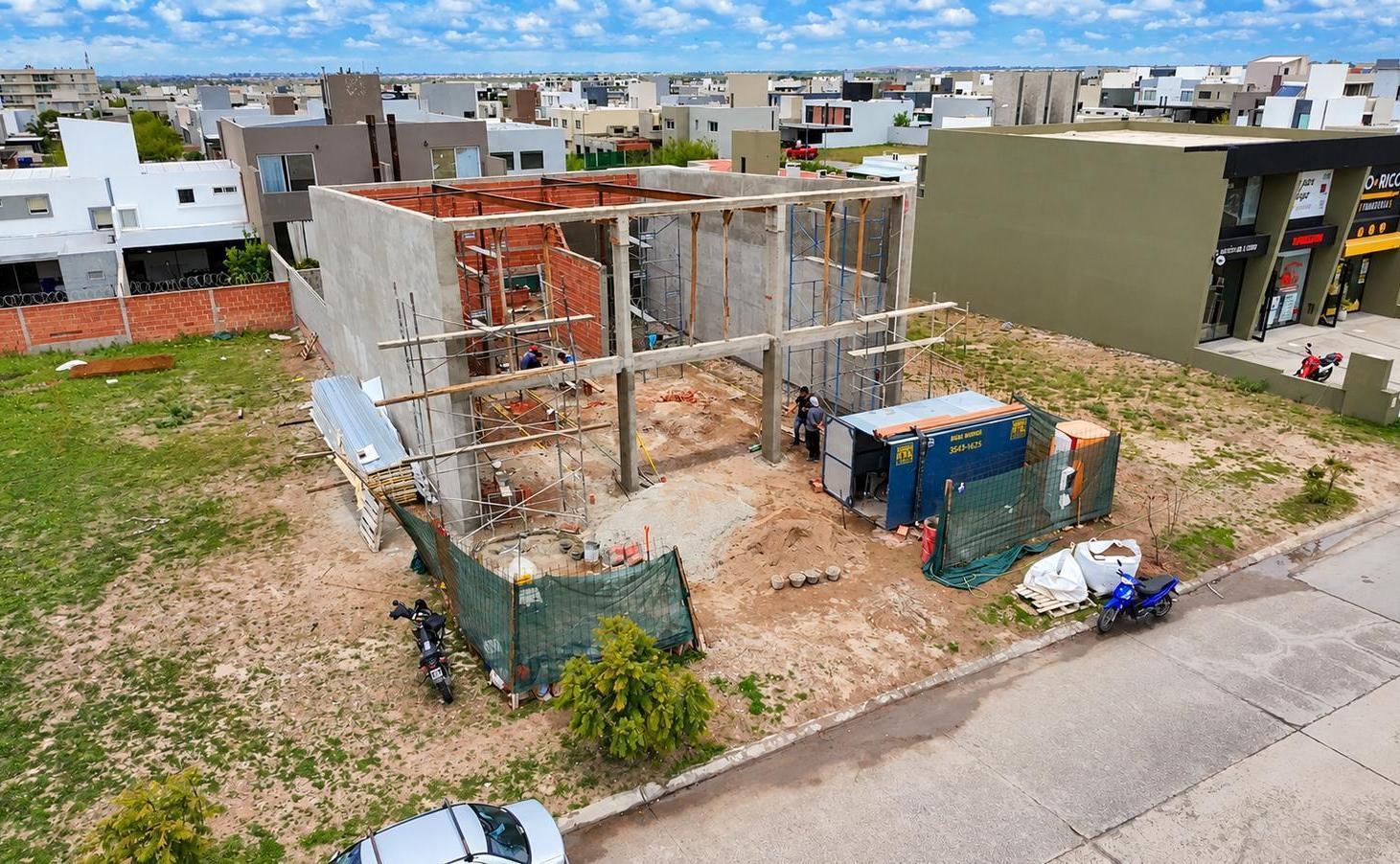 Foto de Complejo Comercial - En Venta - 180 m2 sobre Bv. Principal de Docta, imagen 1
