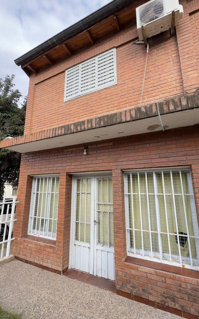 Casa + local gastronómico en zona sur