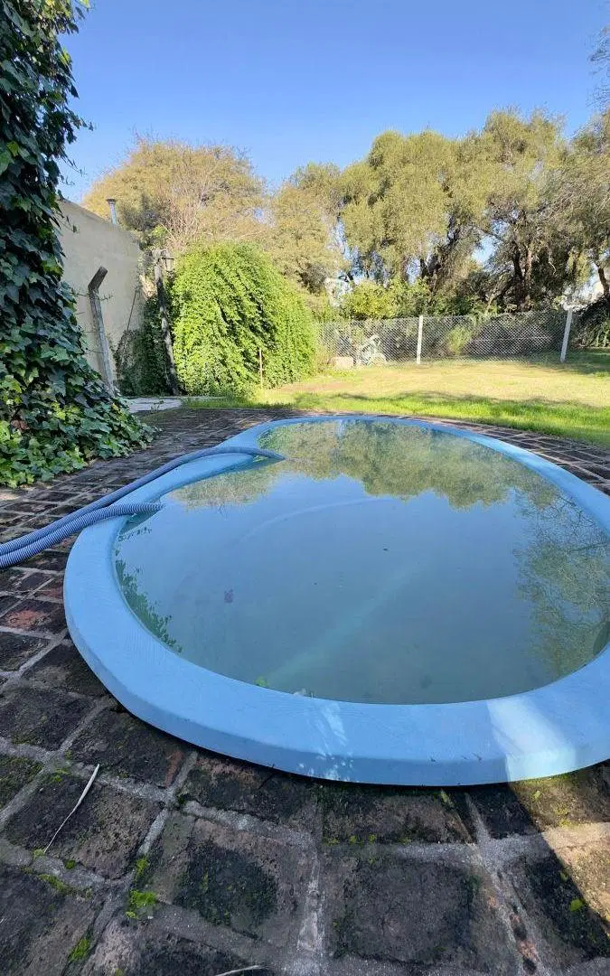 El Talar Casa en venta con 1124 m² totales 423 cubiertos 8
