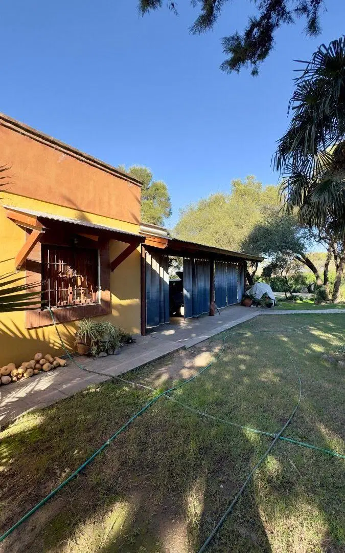 El Talar Casa en venta con 1124 m² totales 423 cubiertos 3