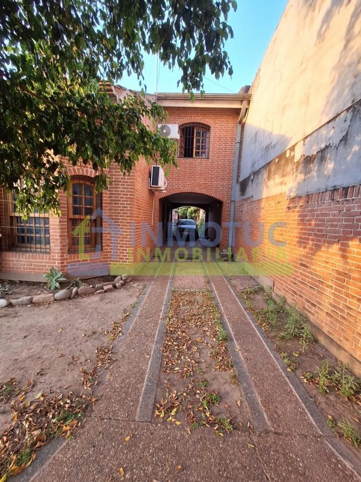 Foto de CASA ISABEL LA CATOLICA 1200 - 4 DORM 2 BAÑOS FONDO, imagen 4