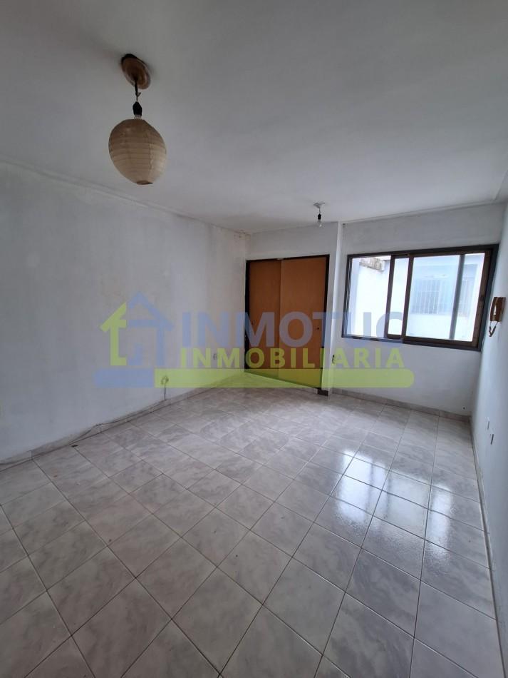 Foto de DEPARTAMENTO DE 1 DORMITORIO MUY AMPLIO CON PLACARD - LUMINOSO - 9 DE, imagen 3