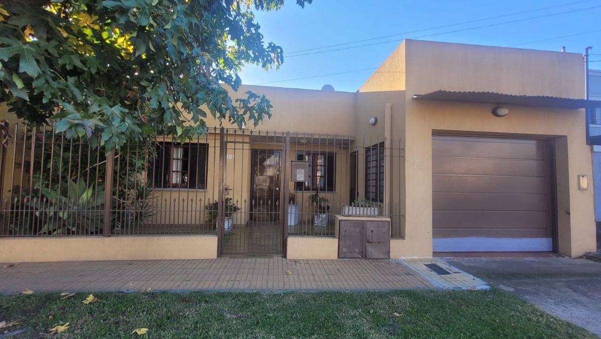 CHALET DE CATEGORIA SOBRE QUILMES OESTE