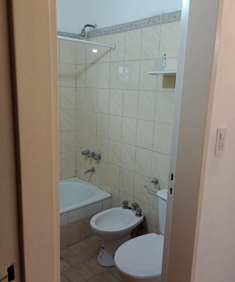 Foto de DEPARTAMENTO 3 AMBIENTES SOBRE QUILMES OESTE, imagen 5