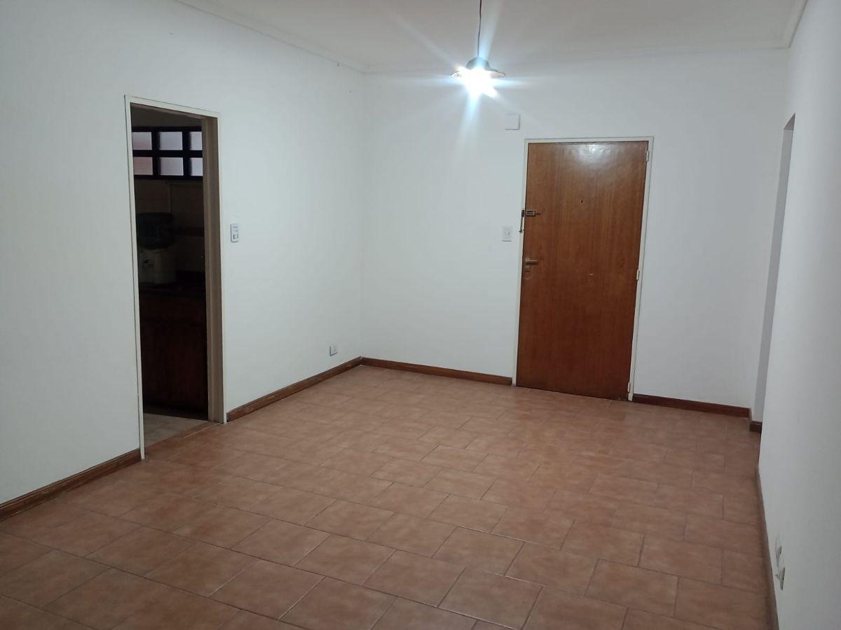 Foto de DEPARTAMENTO 3 AMBIENTES SOBRE QUILMES OESTE, imagen 1