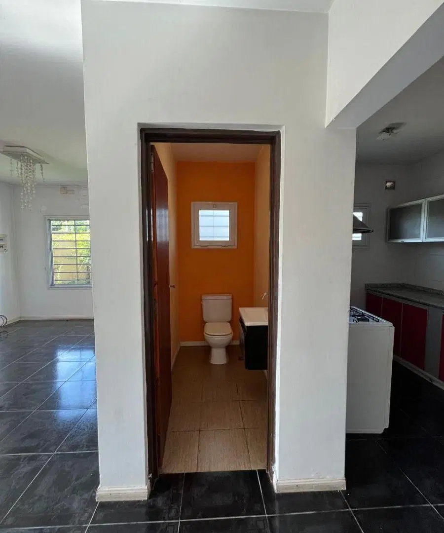 EXCELENTE DUPLEX SOBRE QUILMES OESTE 5