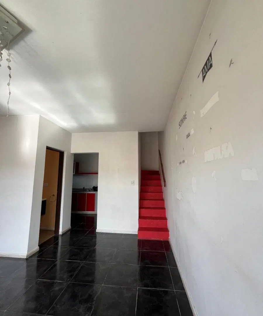 EXCELENTE DUPLEX SOBRE QUILMES OESTE 4