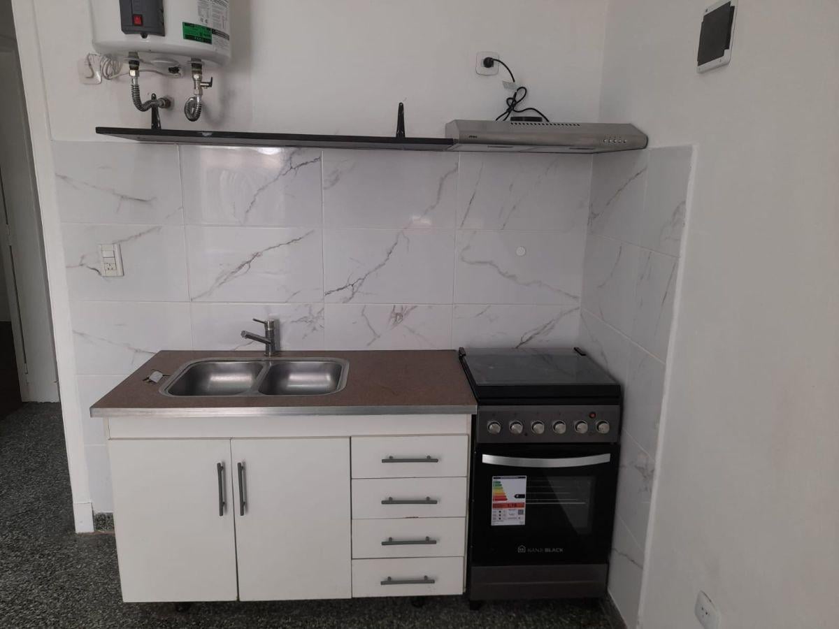 Foto de CASA 3 AMBIENTES SOBRE QUILMES OESTE, imagen 2