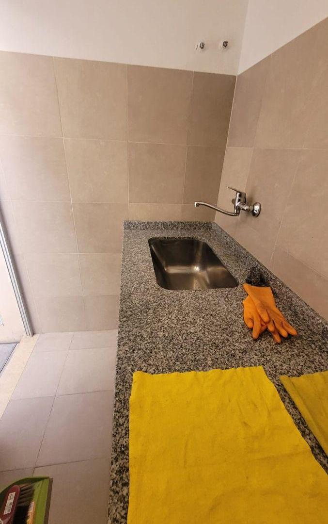 Foto de EXCELENTE TRIPLEX SOBRE QUILMES CENTRO, imagen 2