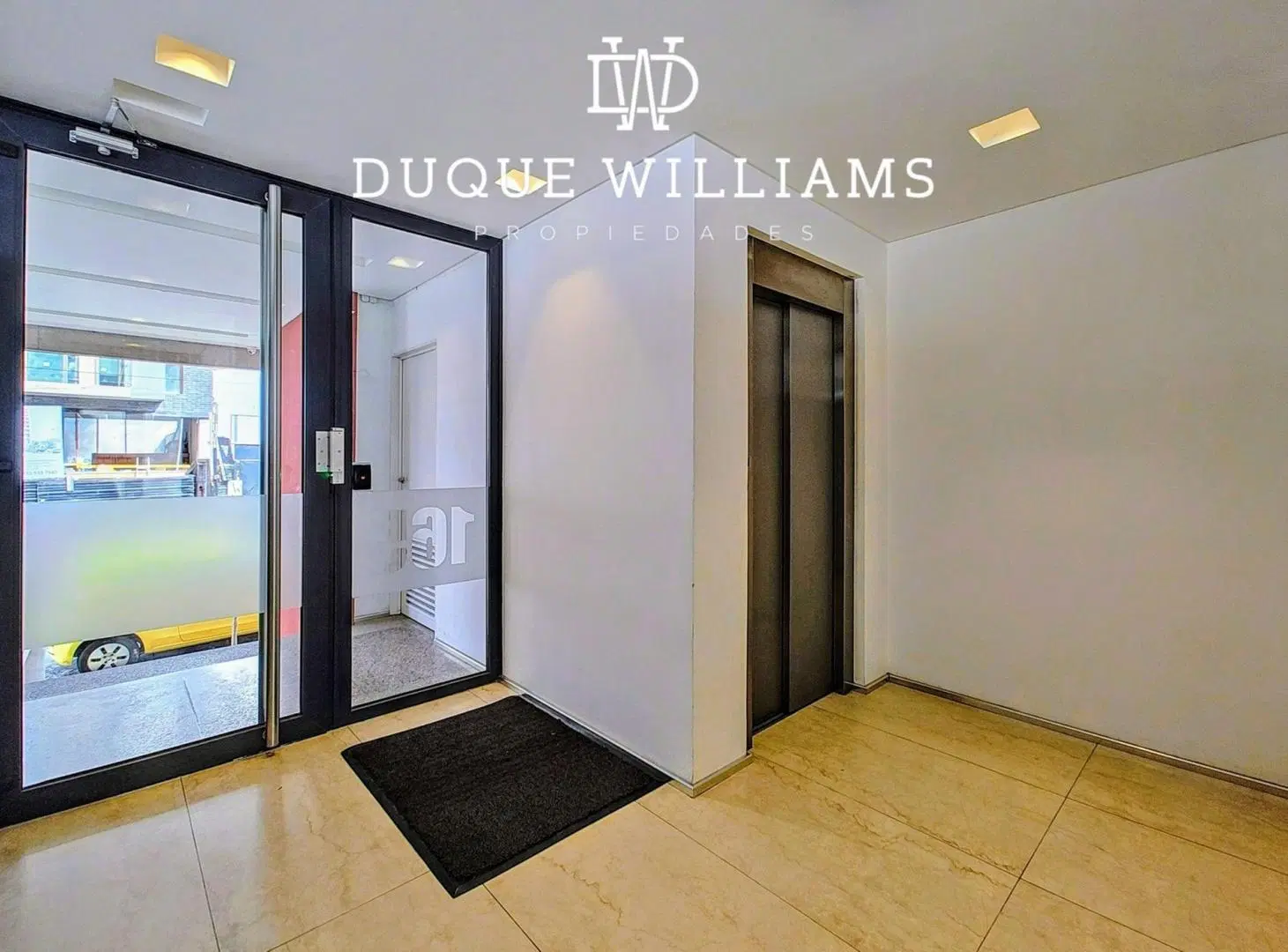 Piso Tres Ambientes con Quincho Propio 2