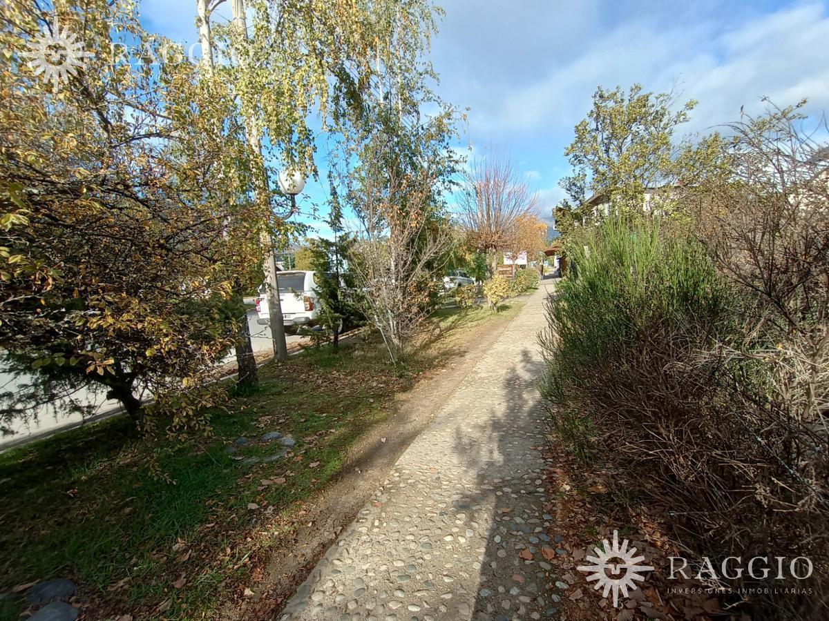Terreno de 120 m² Sobre Av Principal en Lago Puelo (Fc - 87) 1