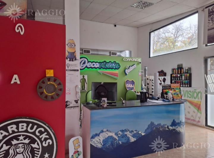 Local en  Avenida San Martin El Bolsón (SO-41) 2