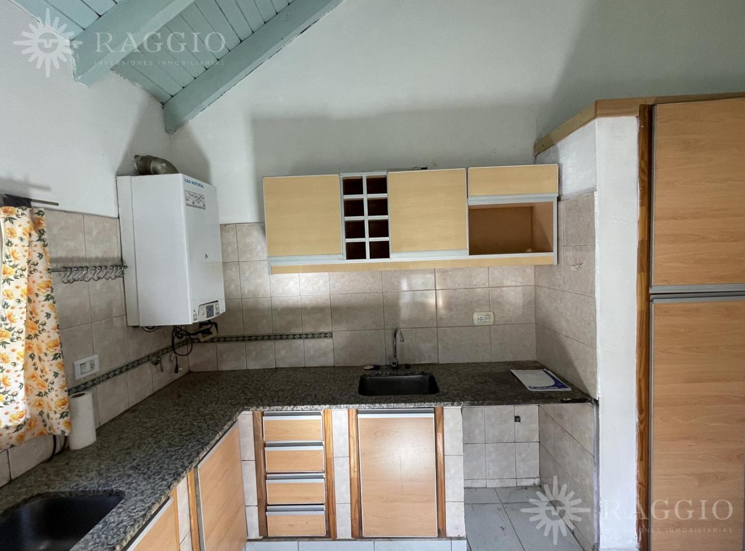 Casa de 3 ambientes en Barrio arrayanes (EZ-58)