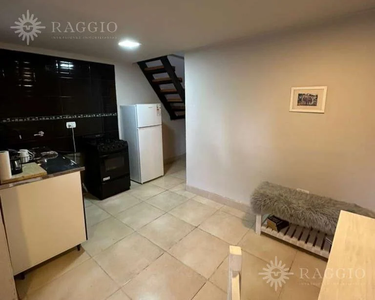 Departamento de 47 m2 de 3 ambientes en calle Libano y 25 de Mayo (so-82)