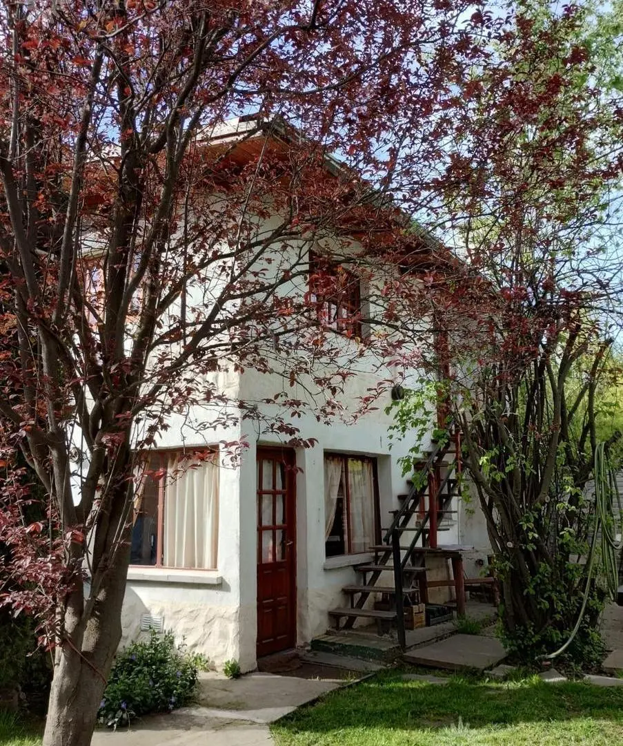 Casa y 4 departamentos en El Bolson (NR-16) 4